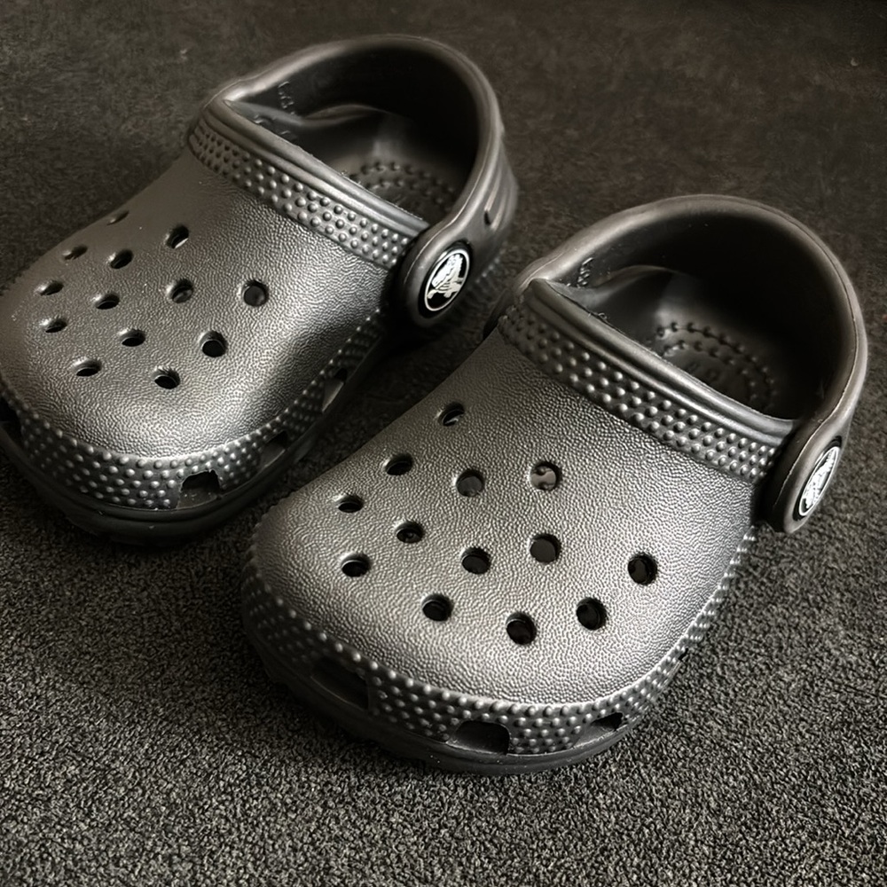 Toddler Crocs - Picture 5 of 7